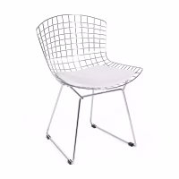 Réplique de la chaise Bertoia "High Quality" en acier chromé du célèbre designer Hans J. Wegner