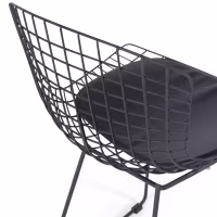 Réplique Chaise Bertoia in Noir - Chaise industrielle - MeublesConcept
