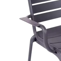 Chaise Karen adaptée à l'extérieur - Chaises en plastique - Meubles Concept
