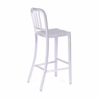 Réplique du tabouret de l'armée de terre en aluminium - design industriel iconique