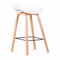 Obtenez le tabouret en bois de hêtre nordique - Meubles Concept