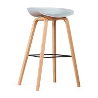 75cm Nordic Stool in Beech Wood - Mueble Design