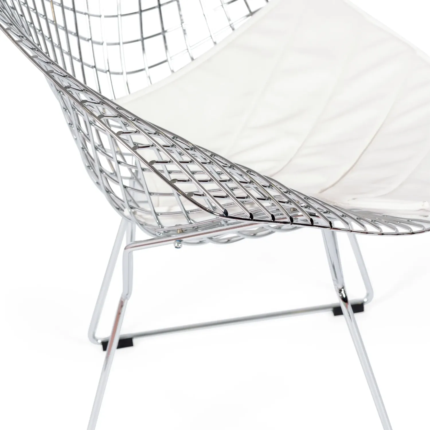 Réplique de la chaise Diamond en acier chromé et coussin en simili-cuir - Collection Bertoia