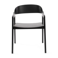 Sedia nordica in rovere con braccioli Soho | Design minimalista scandinavo