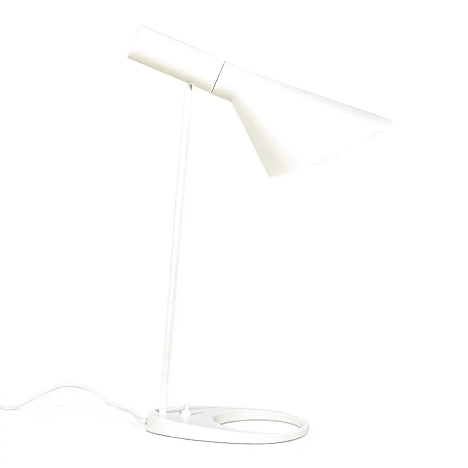Lampe de table Jhon | Design inspiré d'Arne Jacobsen en acier