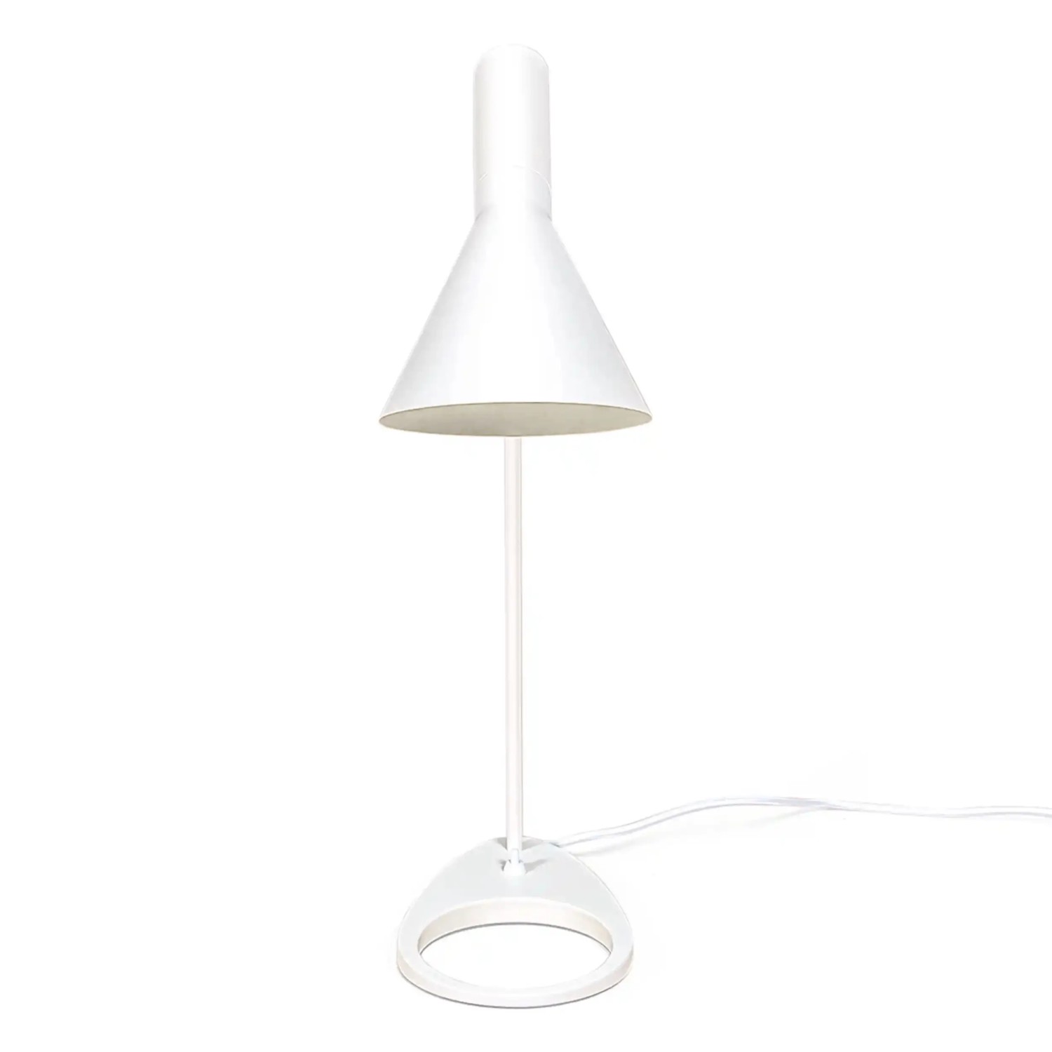 Lampe de table Jhon | Design inspiré d'Arne Jacobsen en acier