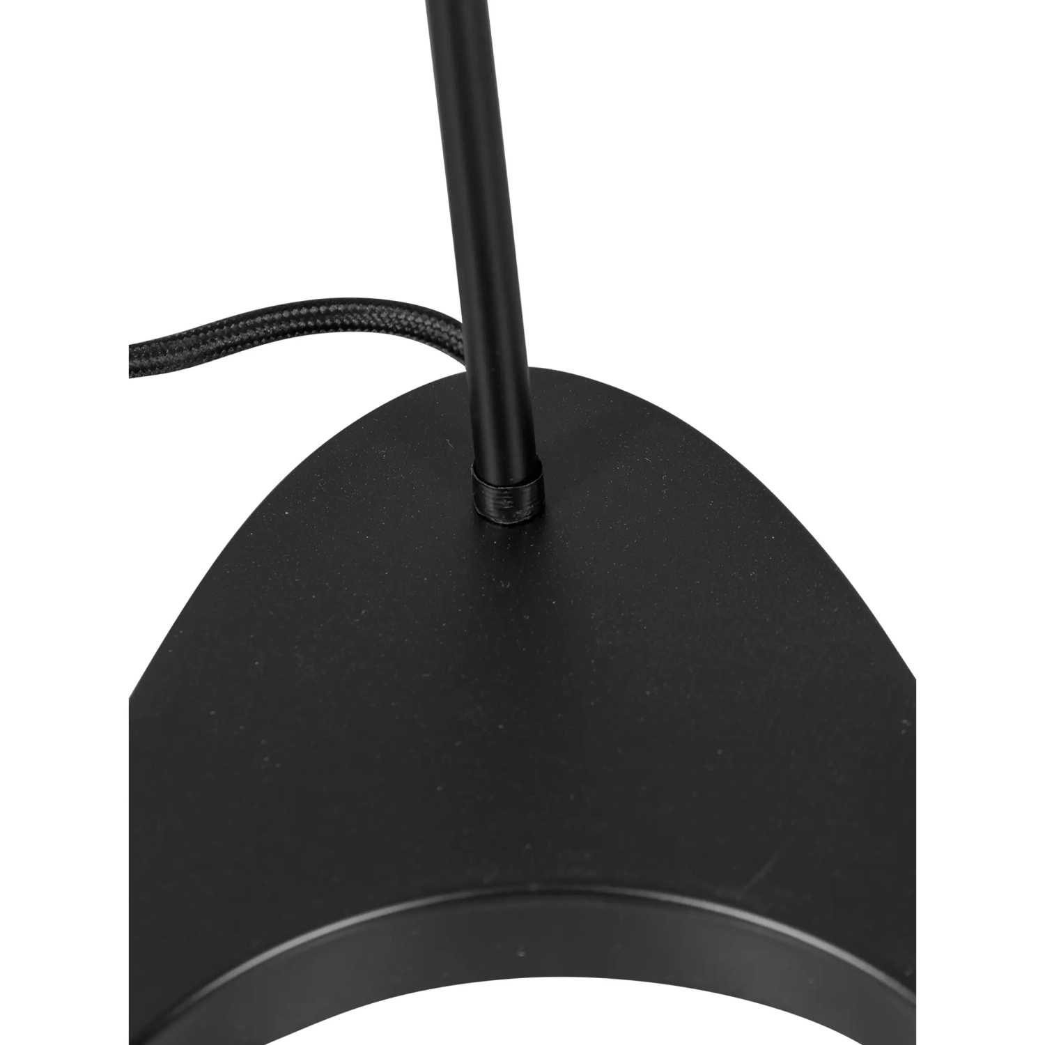 Lampa podłogowa Jhon | Stalowy design inspirowany Arne Jacobsenem