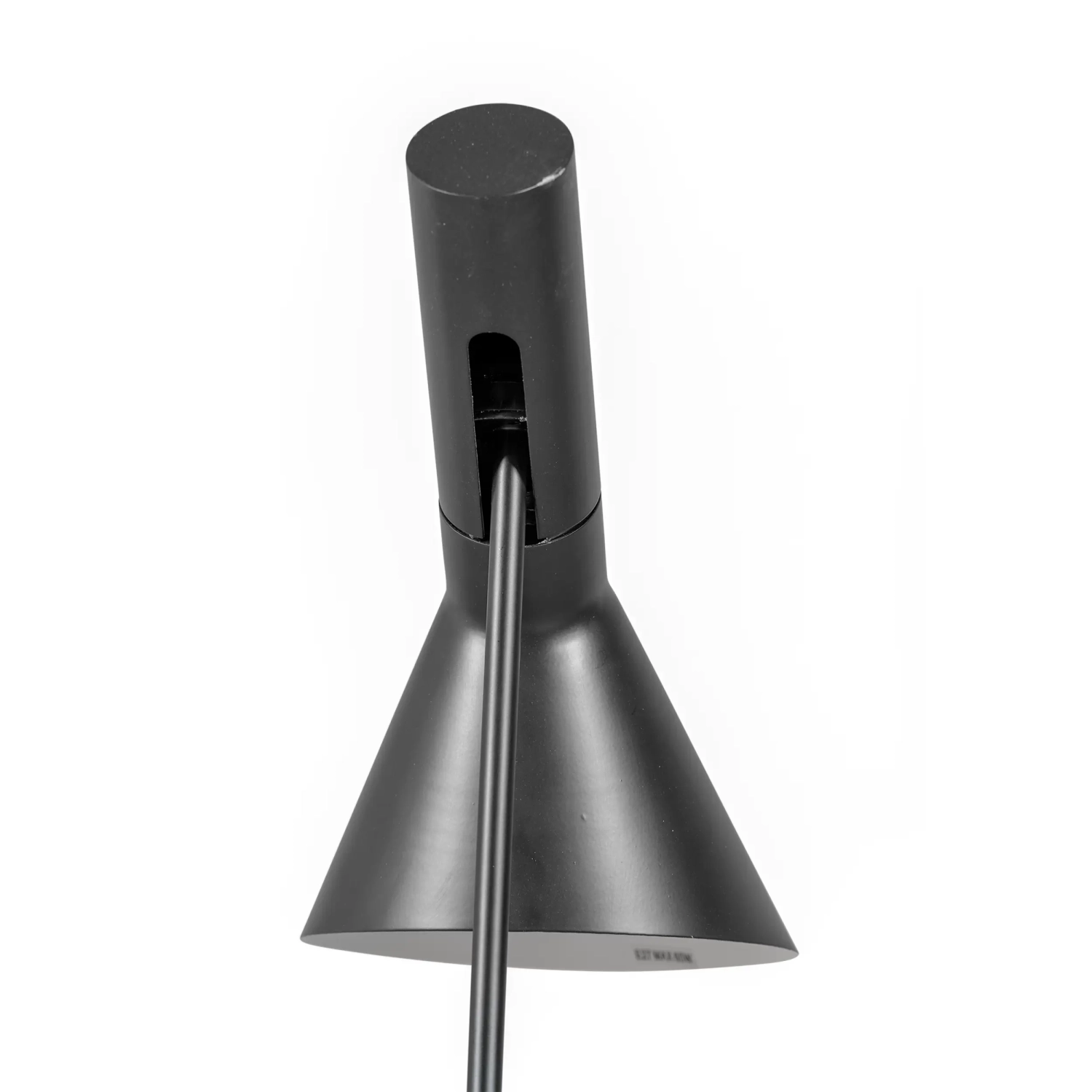 Jhon vloerlamp | Arne Jacobsen geïnspireerd ontwerp in staal