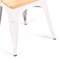 Chaise empilable Bistro | Acier mat et bois massif, style industriel