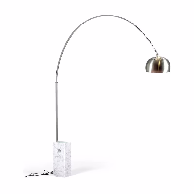 Lustre Manhattan en acier et marbre de Carrare | Luminaire design moderne