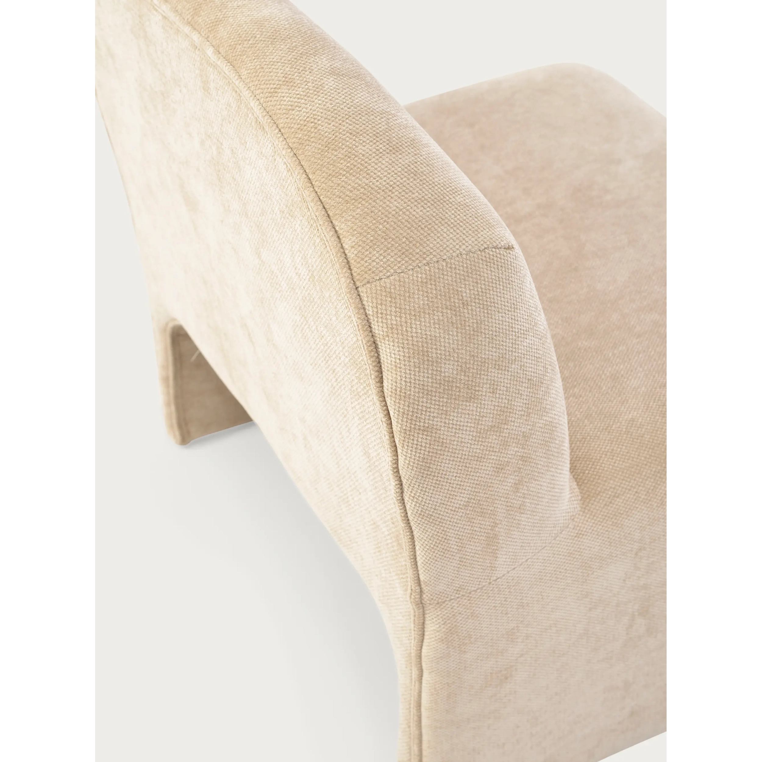 Fauteuil design Bâle rembourré, style minimaliste et confortable