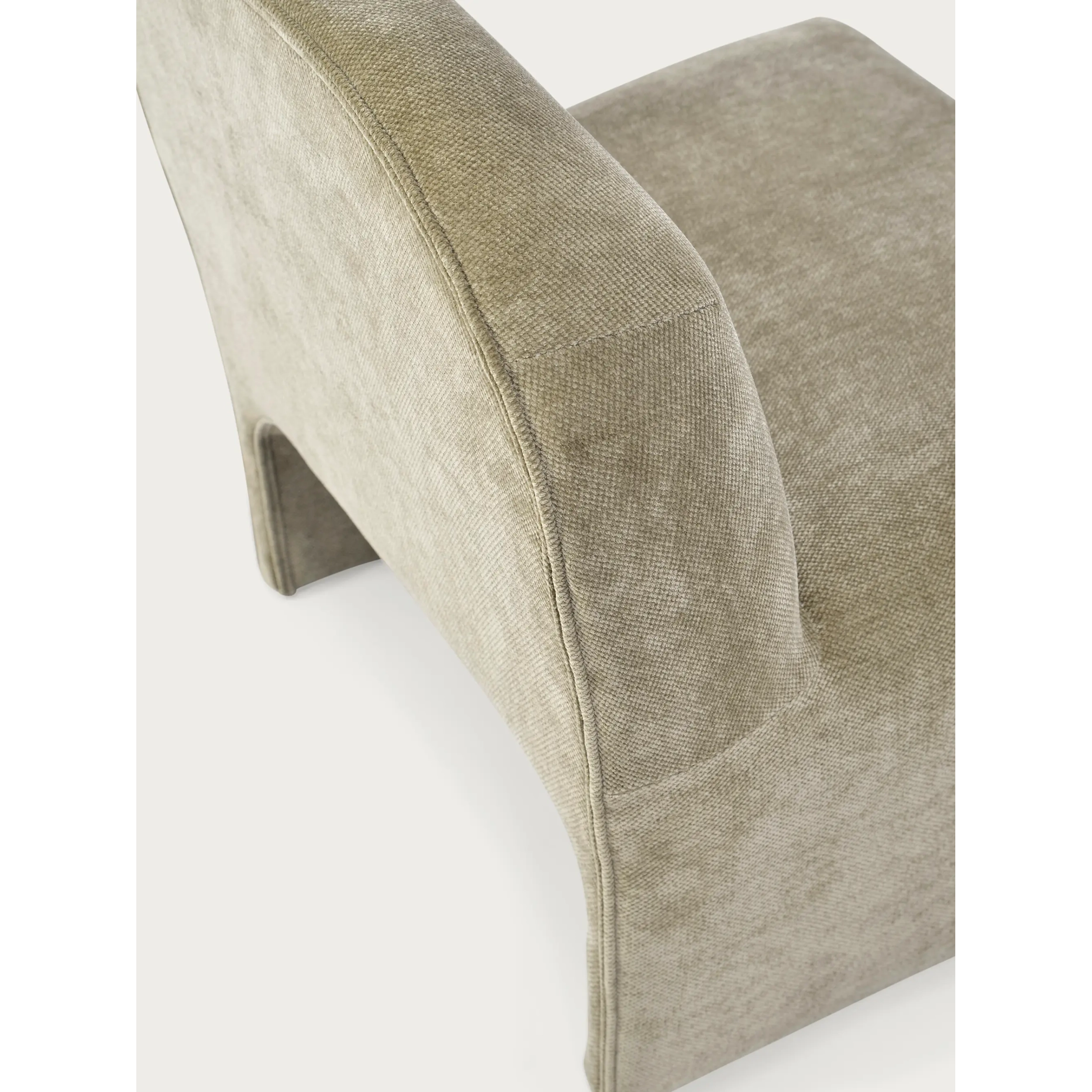 Fauteuil design Bâle rembourré, style minimaliste et confortable