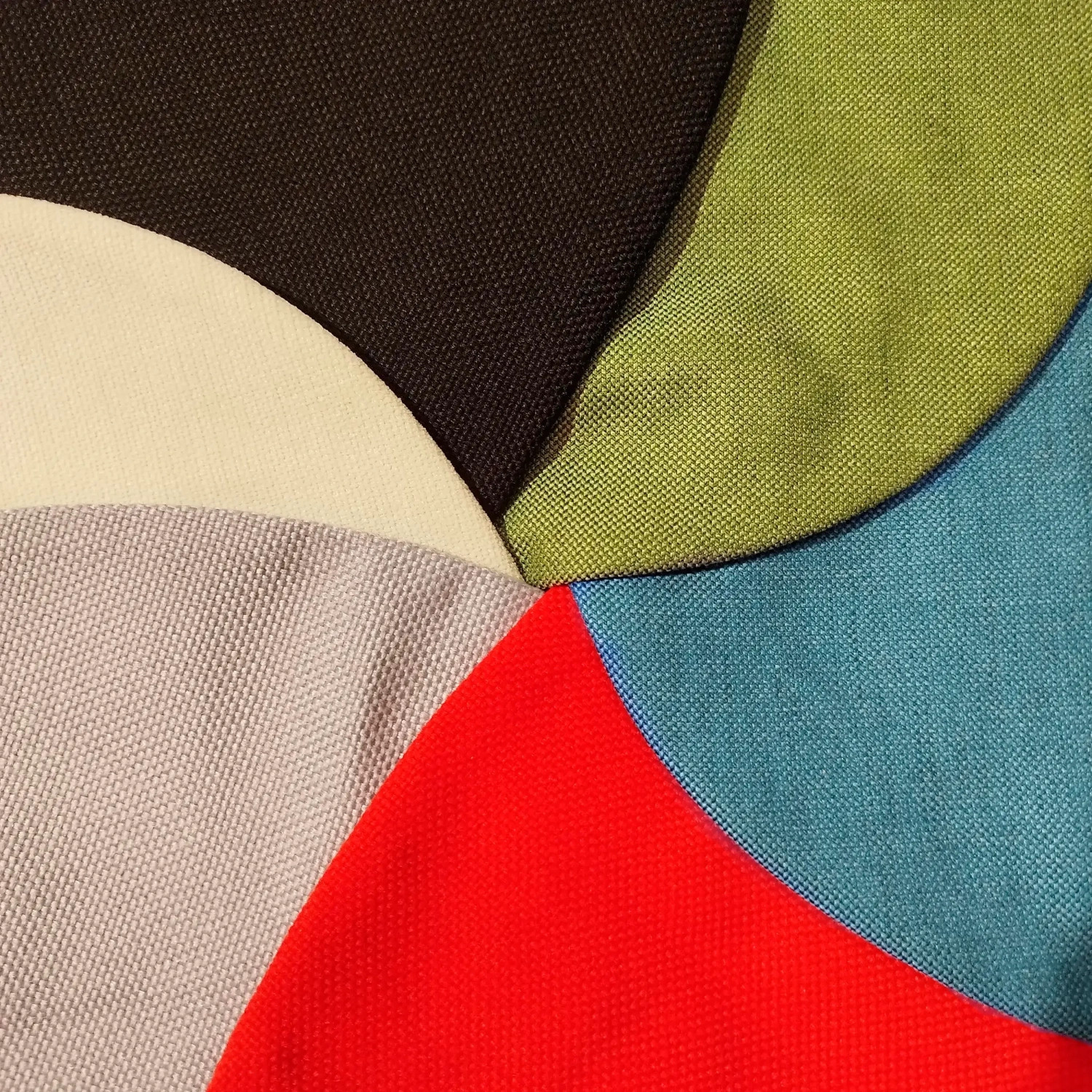 Copricuscino per sedia Tulip Copricuscino per sedia in cotone: lavabile e con chiusura a velcro