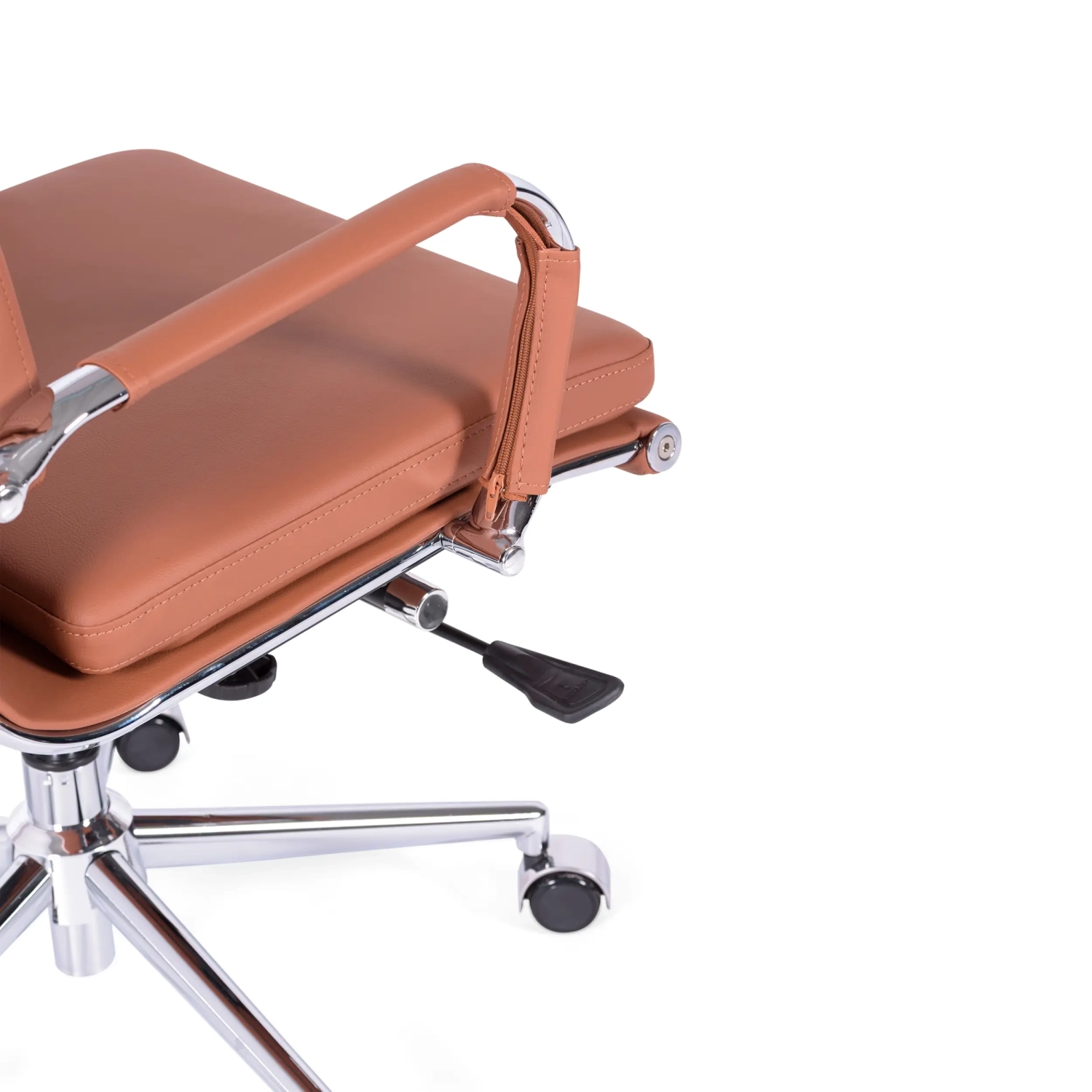 Silla de oficina Task de cuero italiano con respaldo alto | Diseño elegante