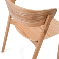 Chaise de salle à manger en frêne naturel Notorius | Design élégant scandinave