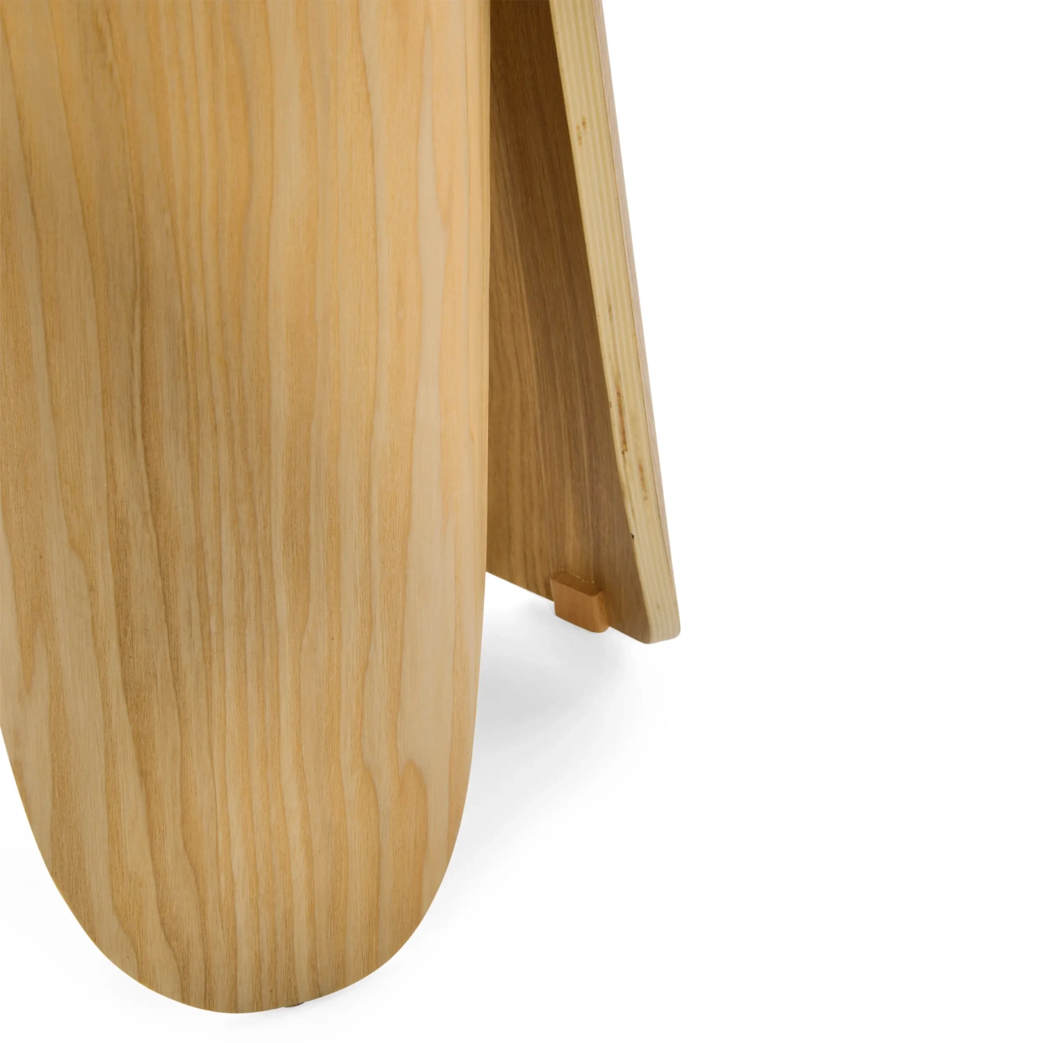 Table d'appoint Pluto en frêne scandinave, 50 cm | Table ronde en bois