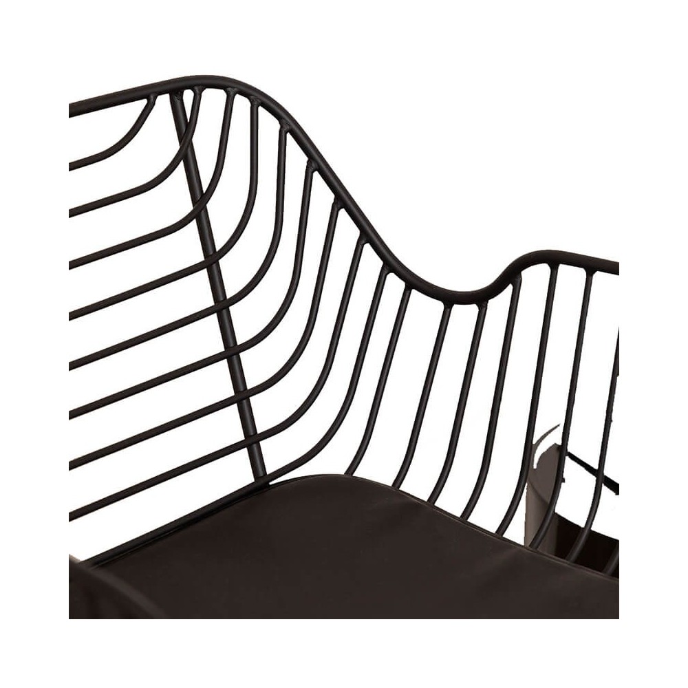 Chaise en métal Meridian adaptée pour l'extérieur