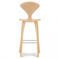 Cherner kruk in Scandinavische stijl
